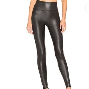 SPANX Faux Leather Leggings in Black Sz Medium